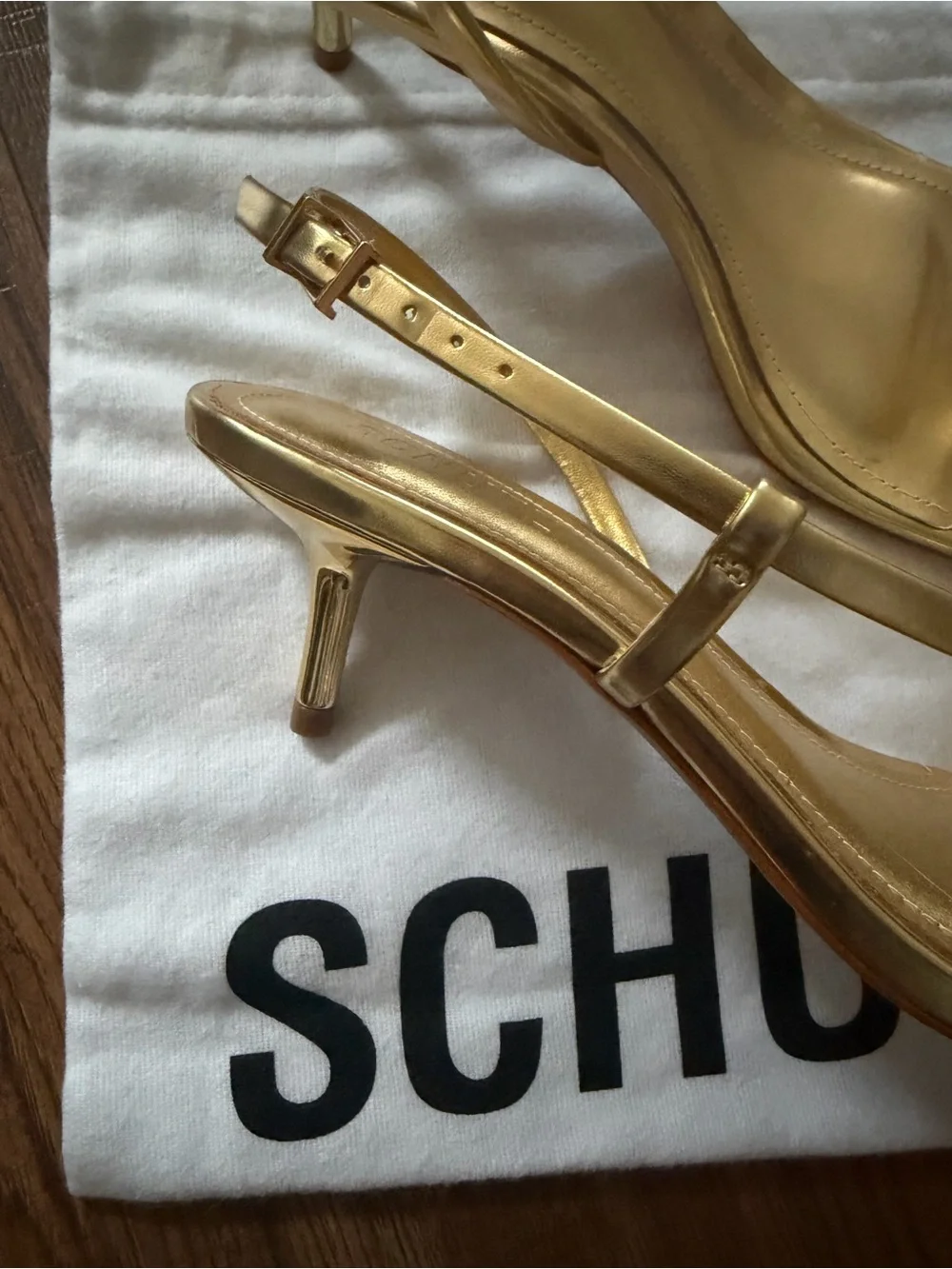 SCHUTZ Heloise Sandals Gold Metallic size 9